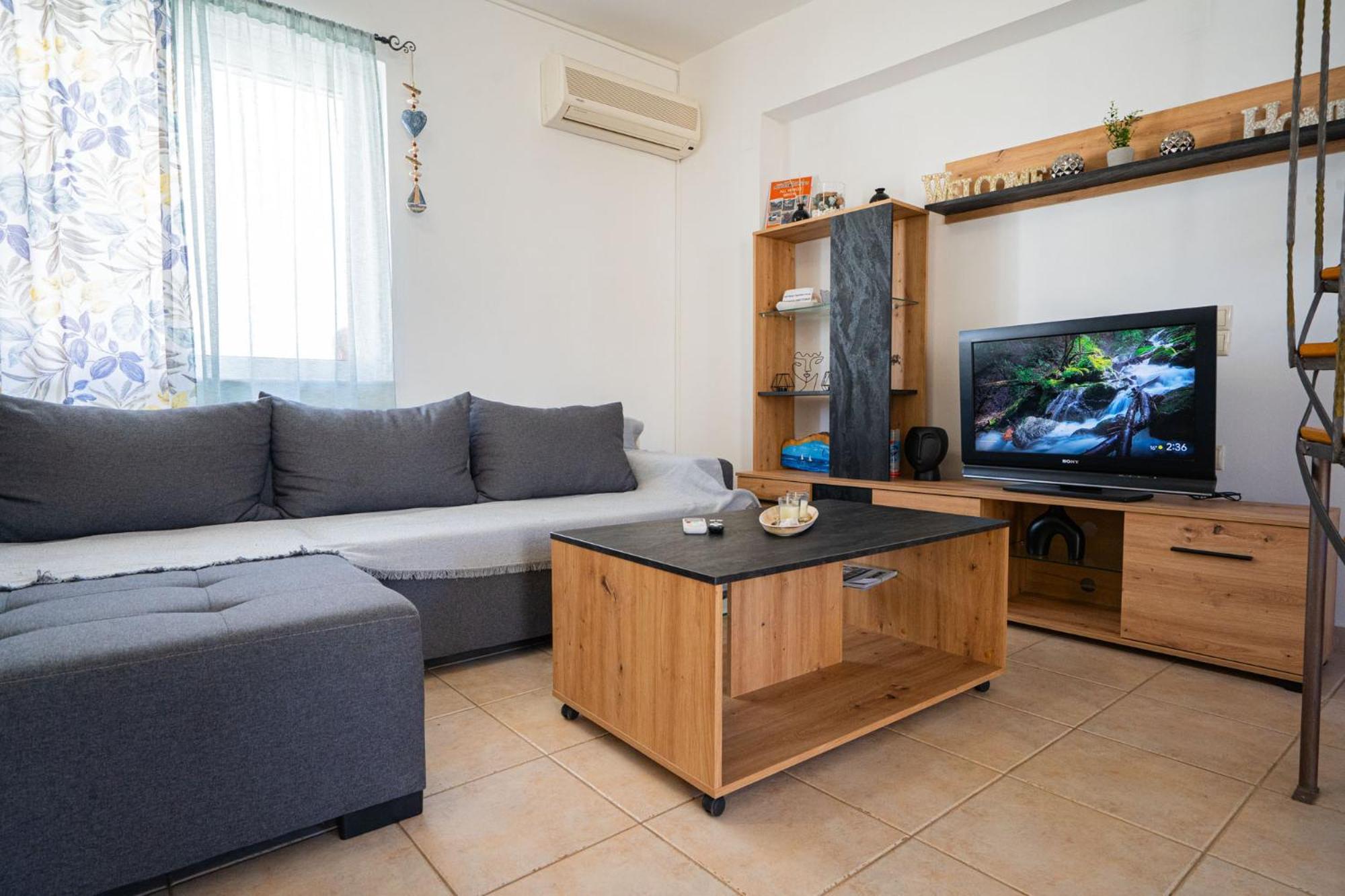 Apartment Gialos Breeze - 30 Meters From Sandy Makry Gialos (Crete)
